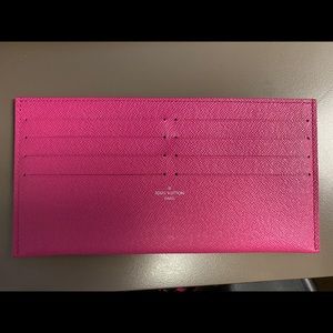 LOUIS VUITTON
2017 Epi Pochette Félicie